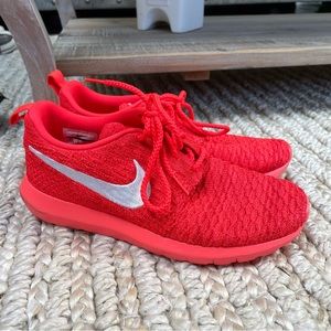 NIKE 2016 Roshe One NM Flyknit 'Bright Crimson women’s size 8.5
